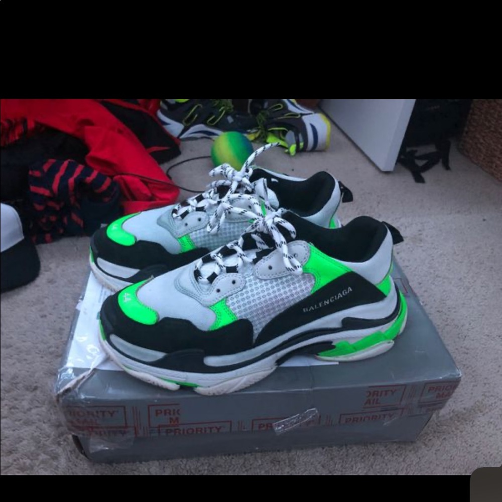 Balenciagas triple S